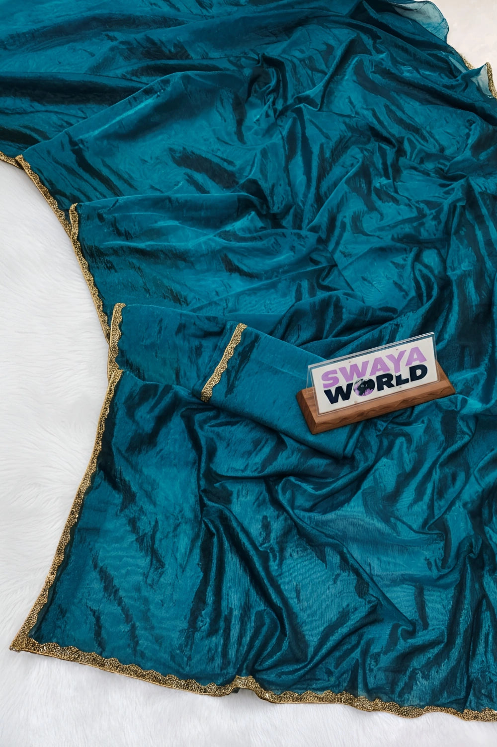 Tonix Crush Saree with Super Hit Gum Lace & Matching Lace-Edged Blouse – Premium Classy Look