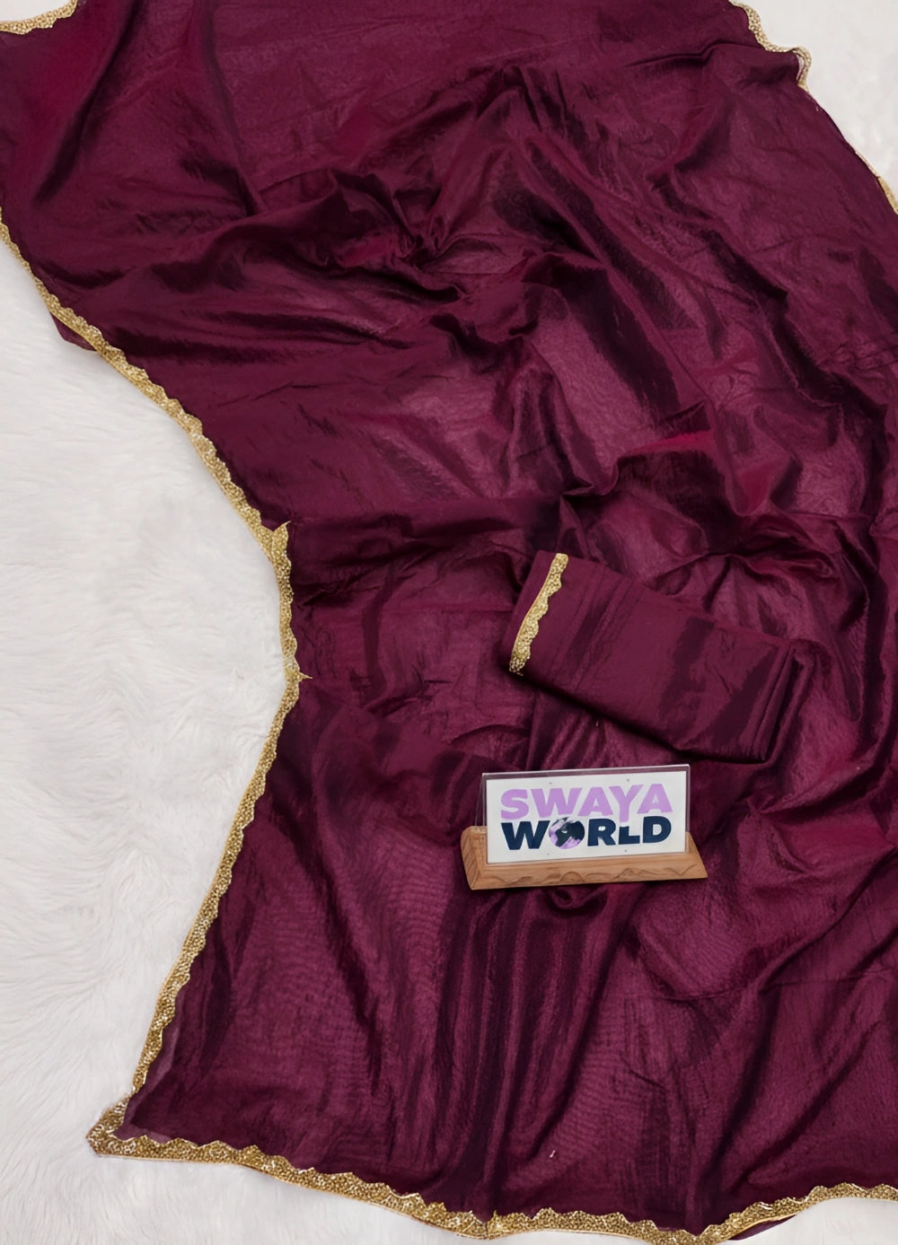 Tonix Crush Saree with Super Hit Gum Lace & Matching Lace-Edged Blouse – Premium Classy Look