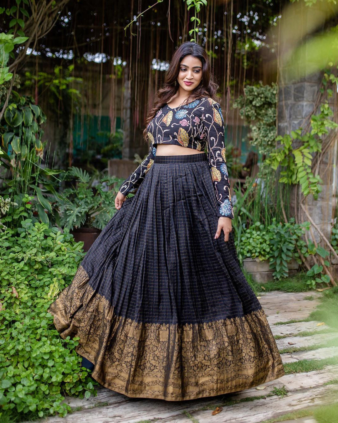 Buy South Indian Jacquard Silk Black Lehenga Choli for Women,indian  Banarasi Silk Lehanga Choli Dupatta,ready to Wear Lengha Choli With Dupatta  Online in India - Etsy