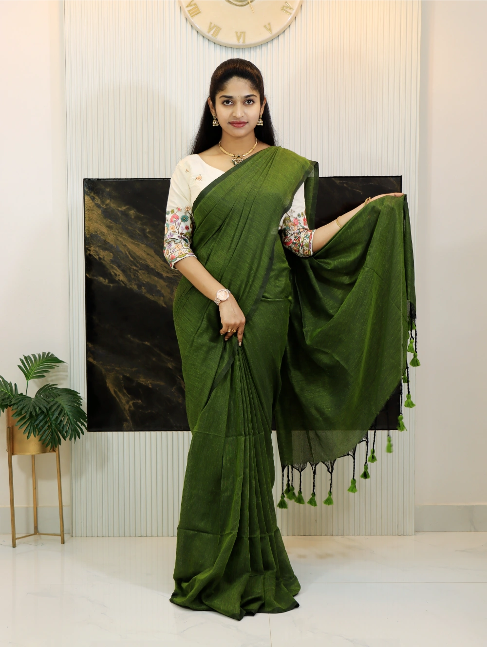 Pure Green Handloom Khadi Cotton Saree with Heavy Embroidered Aura Cotton Blouse – Adjustable Fit