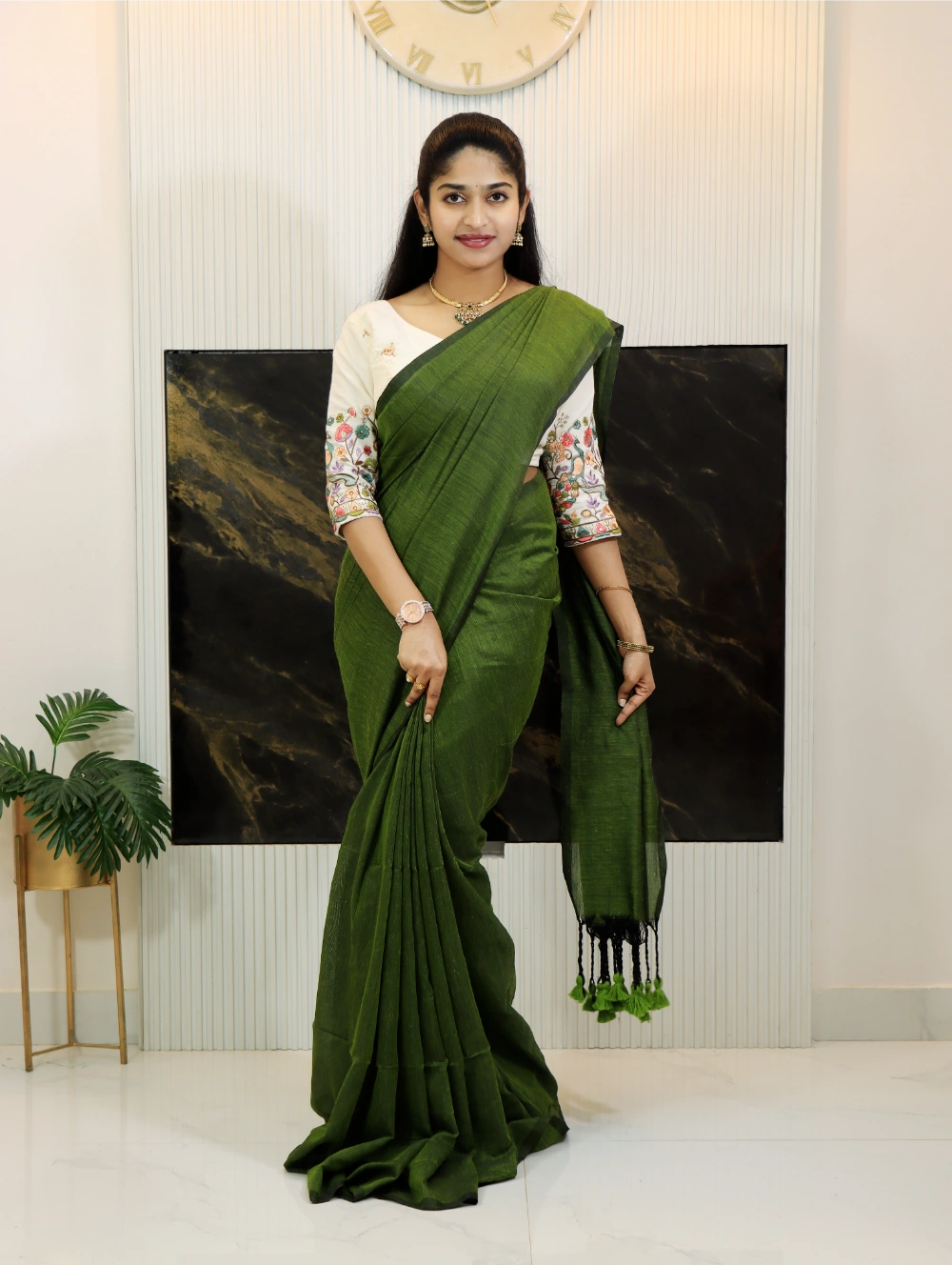 Pure Green Handloom Khadi Cotton Saree with Heavy Embroidered Aura Cotton Blouse – Adjustable Fit