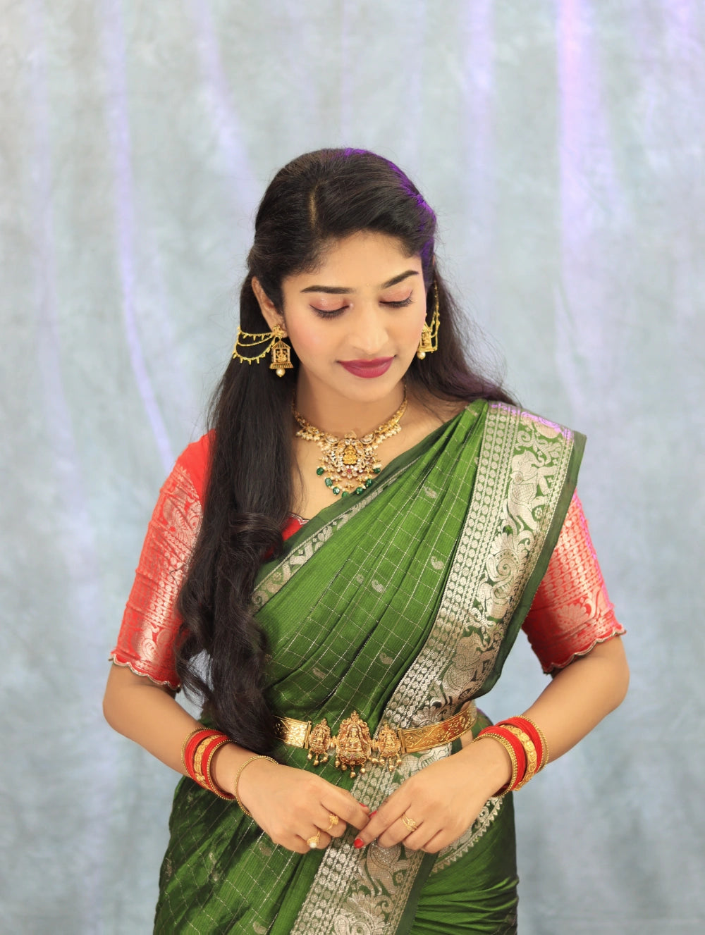 Handloom Soft Green Mangalagiri Pattu Saree with Allover Zari Work & Kanchi Border – Rich Pallu & Contrast Blouse