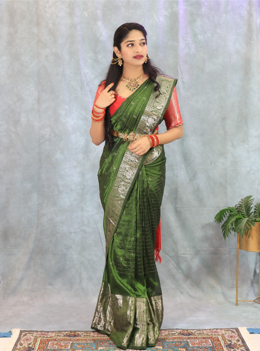 Handloom Soft Green Mangalagiri Pattu Saree with Allover Zari Work & Kanchi Border – Rich Pallu & Contrast Blouse