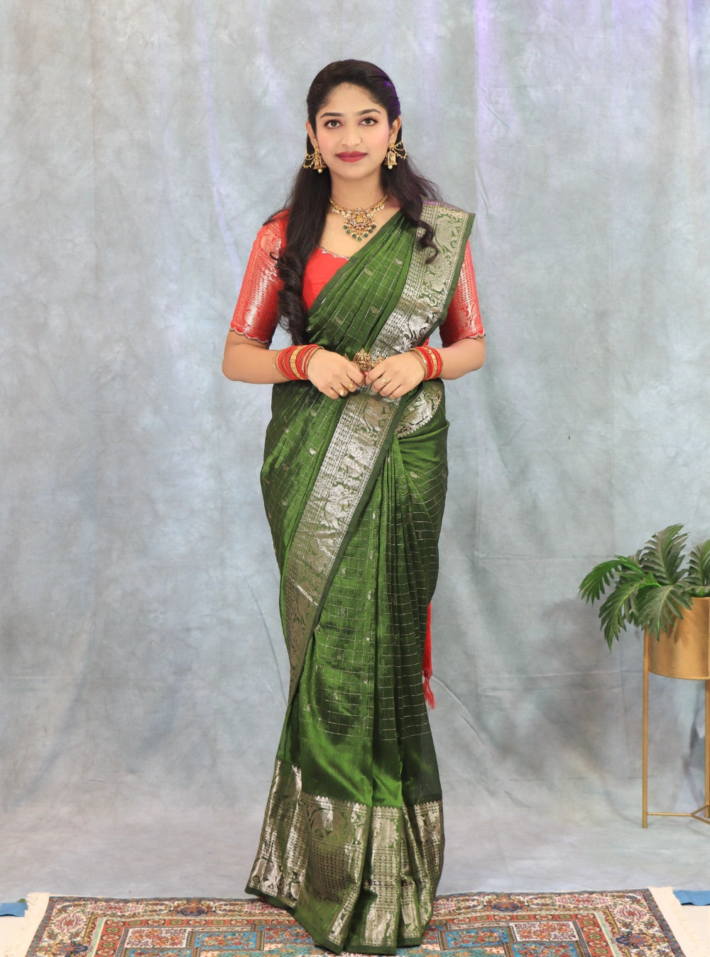 Handloom Soft Green Mangalagiri Pattu Saree with Allover Zari Work & Kanchi Border – Rich Pallu & Contrast Blouse