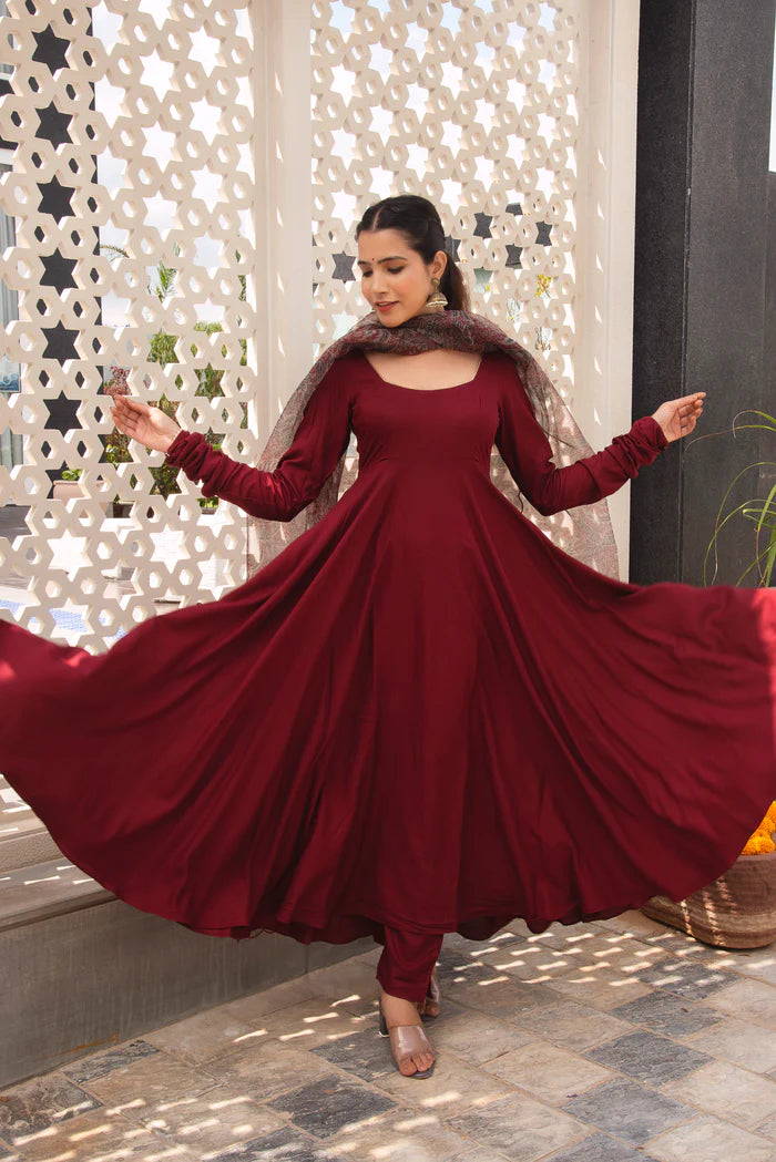 Soft Georgette Floral Print Work Gown 3 Piece Set By Swaya World