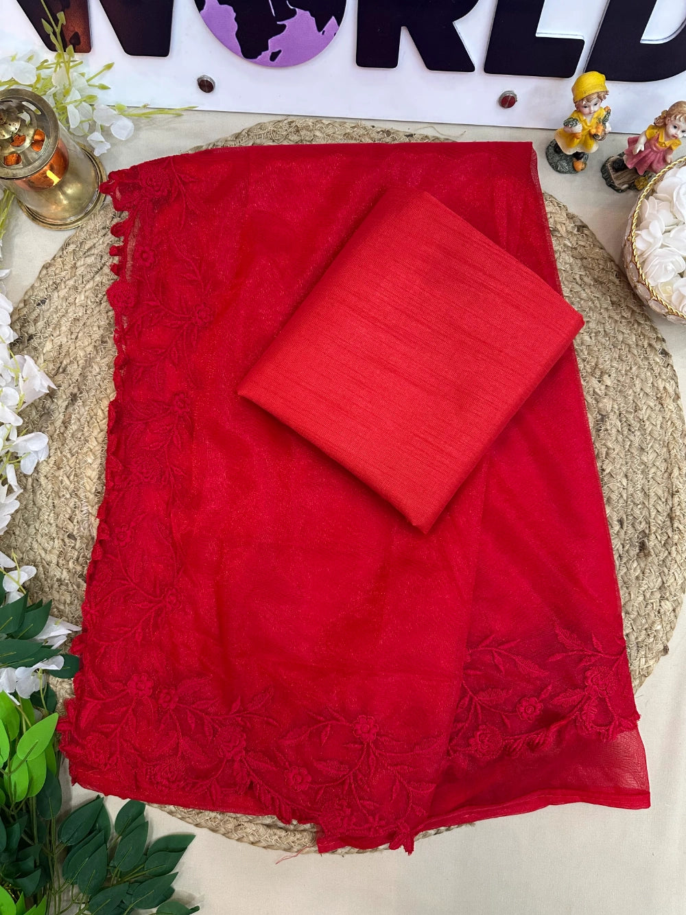 Premium Pure Twillnet Saree with Tone-to-Tone Multithread Work & Scalloped Border – Bangalori Silk Blouse Included