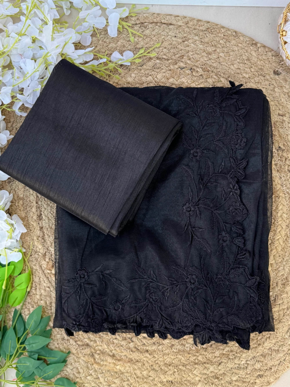 Premium Pure Twillnet Saree with Tone-to-Tone Multithread Work & Scalloped Border – Bangalori Silk Blouse Included