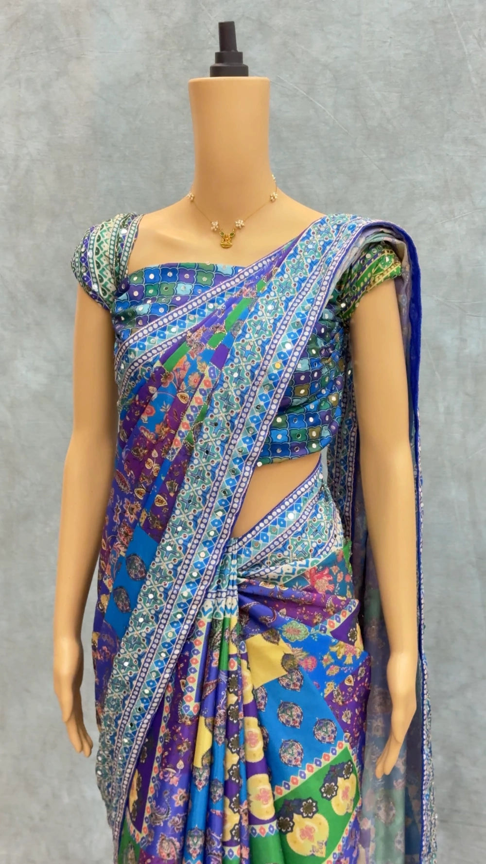 Designer Saree with Gold Zari & Real Mirror Work – Printed Blouse Included