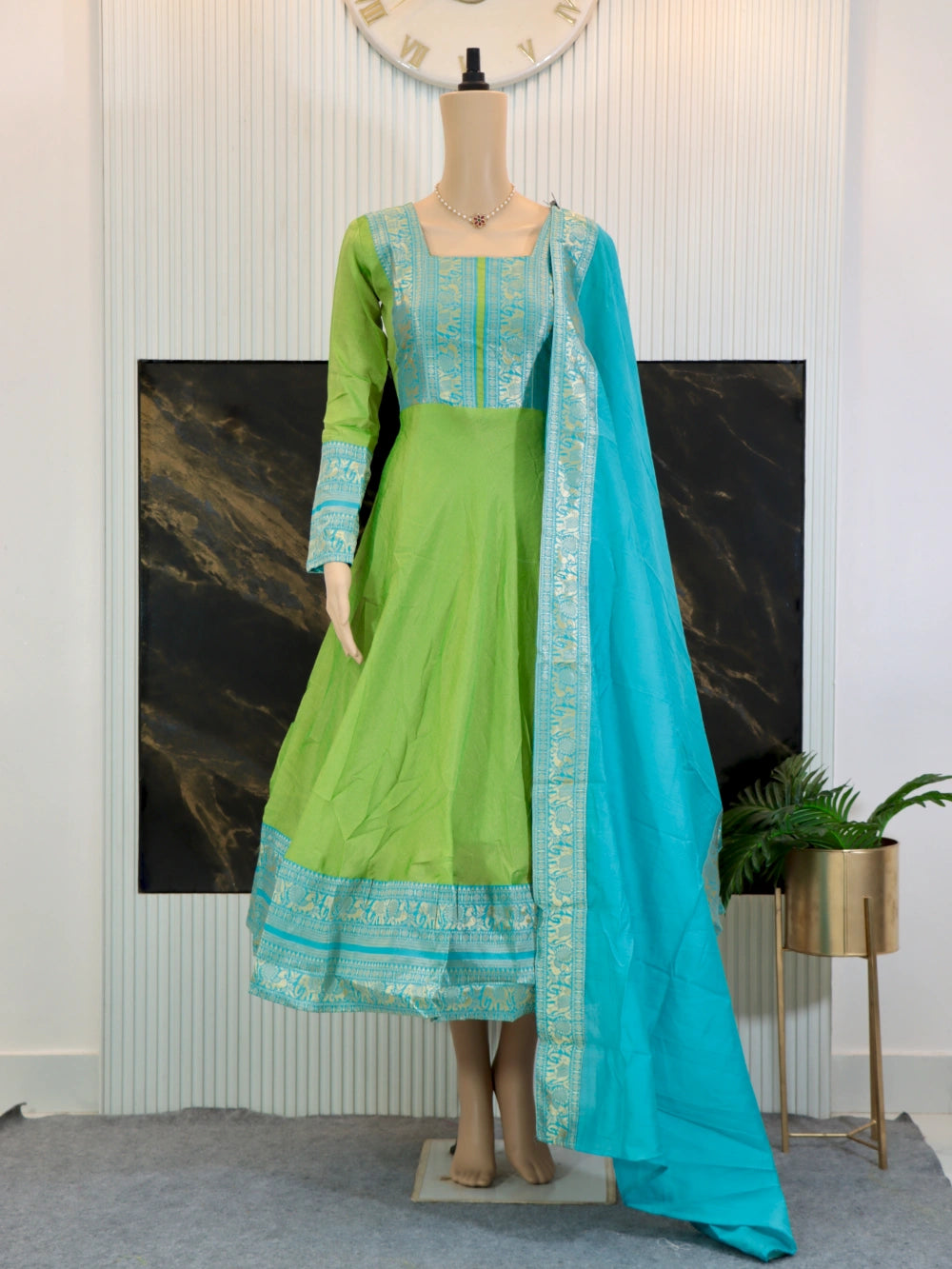 Super Trendy Traditional Green Vichitra Silk Outfit with Jacquard Zari Swaya World Super Trendy Traditional Green Vichitra Silk Outfit with Jacquard Zari Swaya World