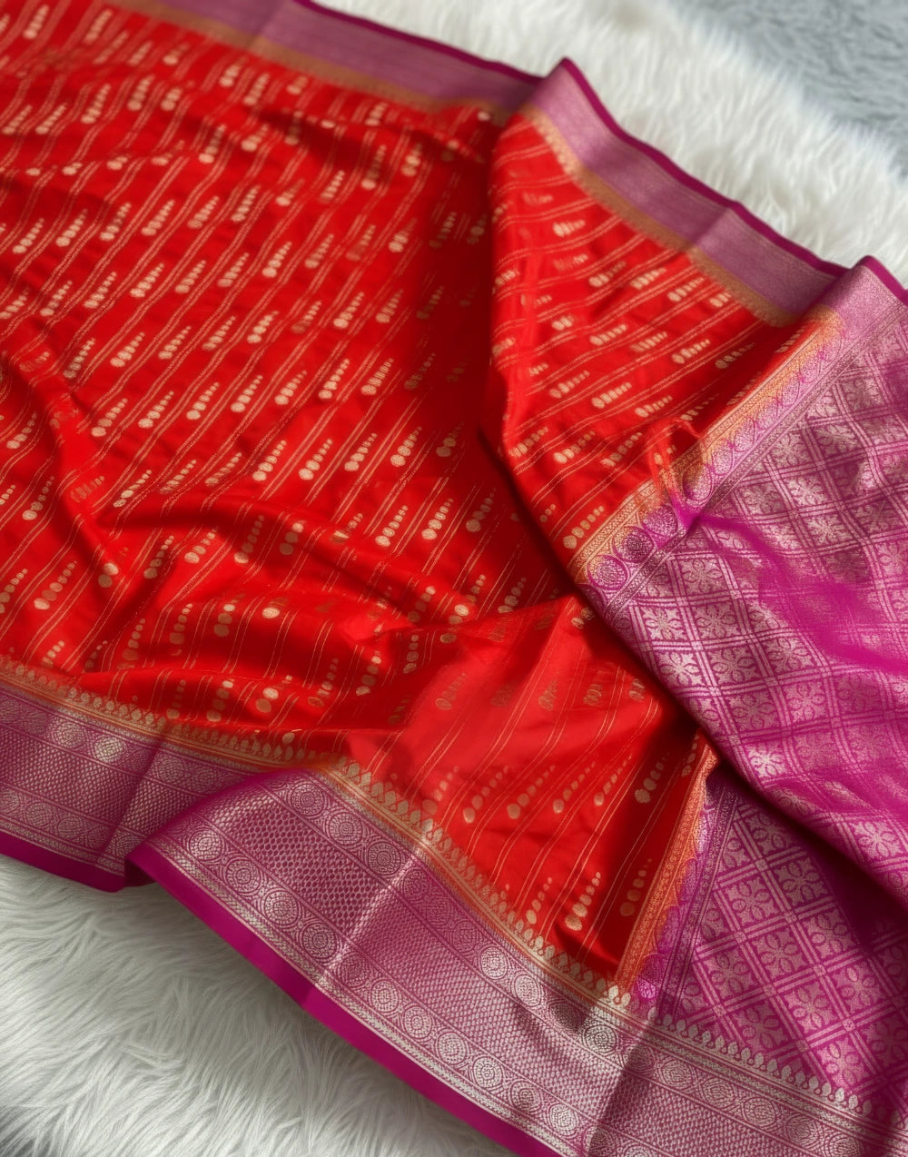 Banaras Handloom Chinia Silk Soft Saree with Zari Weaving & Striped Buti Design – Contrast Pallu & Blouse