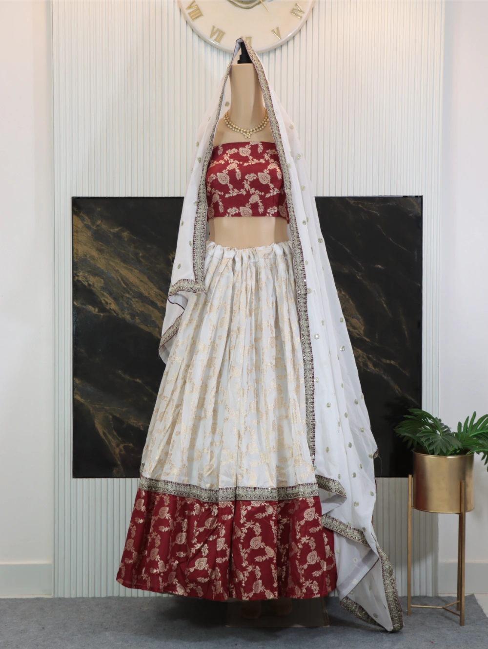 Designer Dola Weaving Lehenga Choli with Zari Work & Organza Dupatta – By Swaya World