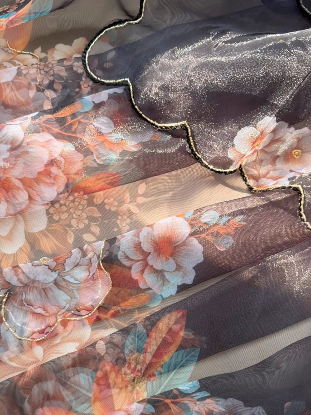 Black Soft Organza Digital Print Saree with Full Handwork & Aarka-Katdana Border – Unstitched Organza Silk Blouse Included