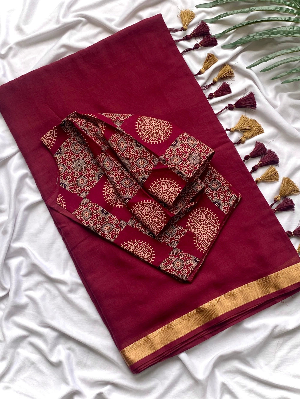Pure Mul Cotton Saree in Maroon with Jacquard Border & Tassel Pallu