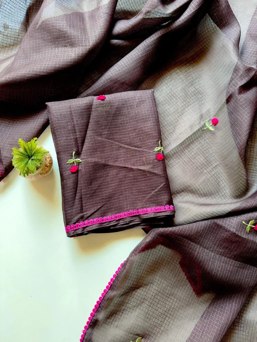 Premium Kota Doriya Saree with Knot Handwork & Four-Side GPO Lace Border – Running Unstitched Blouse with Knot Detailing