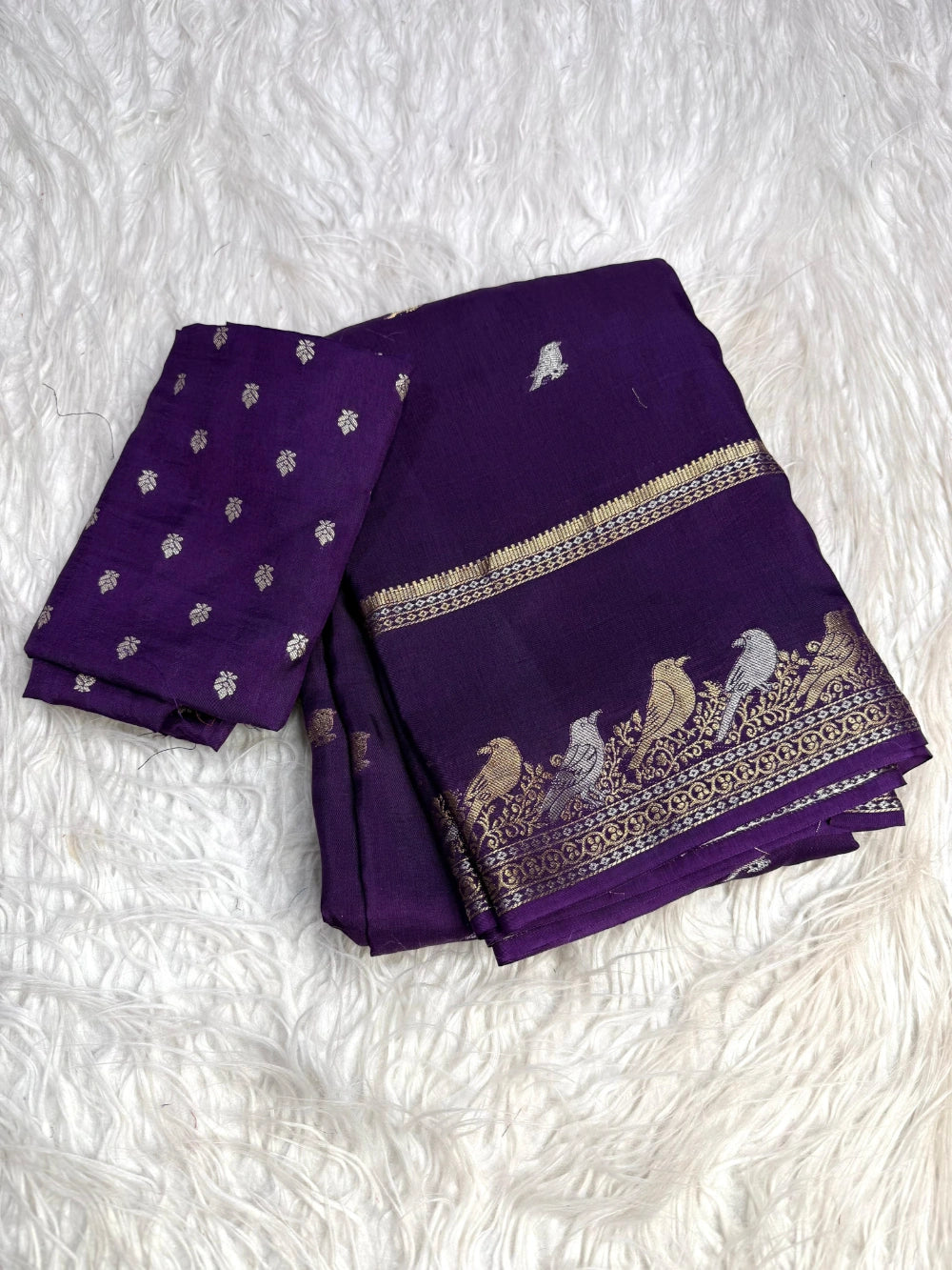 Pure Viscose Mango Saree with Parrot Figure Jacquard Zari Weave – Viscose Butti Blouse Included