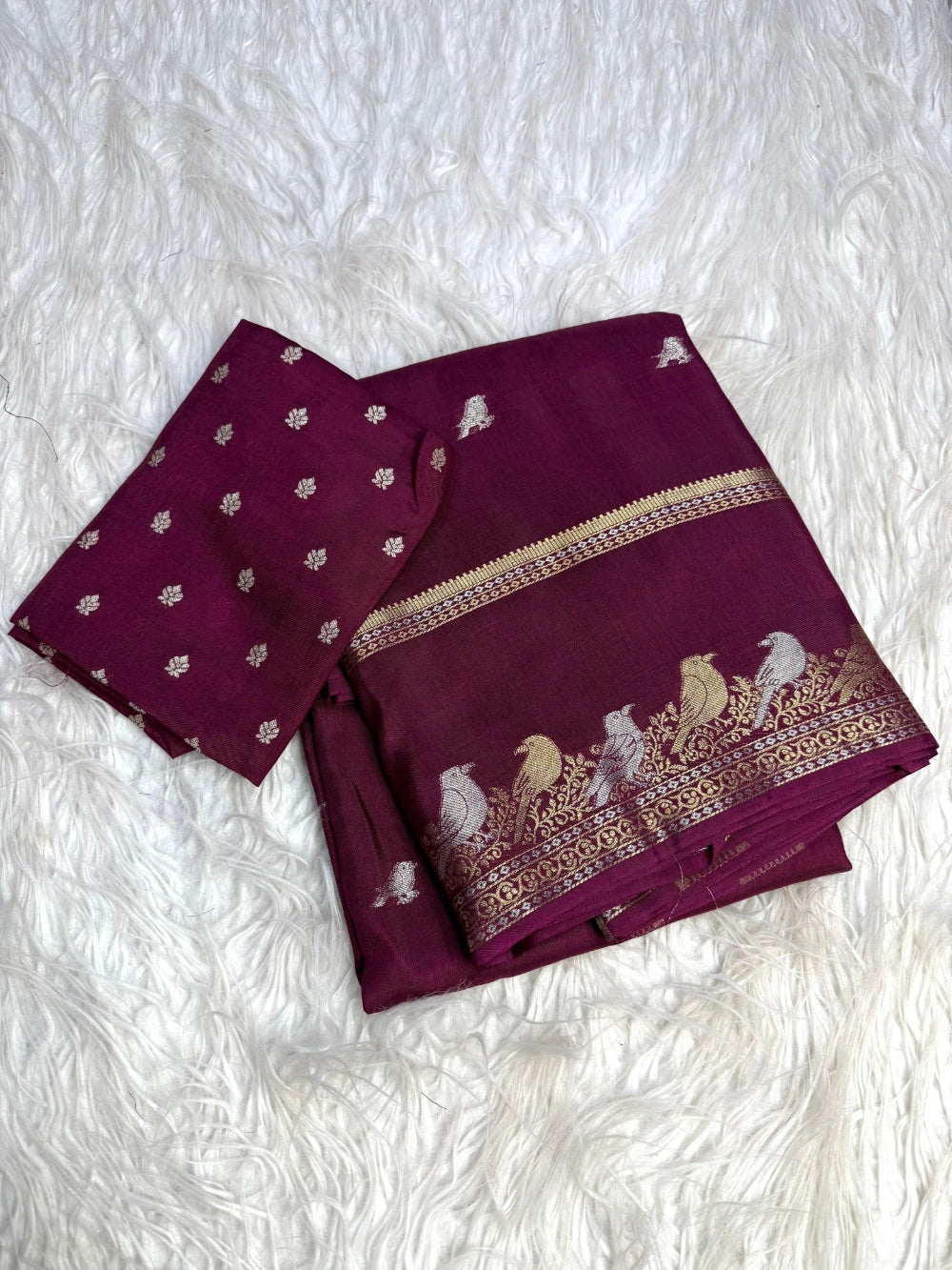 Pure Viscose Mango Saree with Parrot Figure Jacquard Zari Weave – Viscose Butti Blouse Included