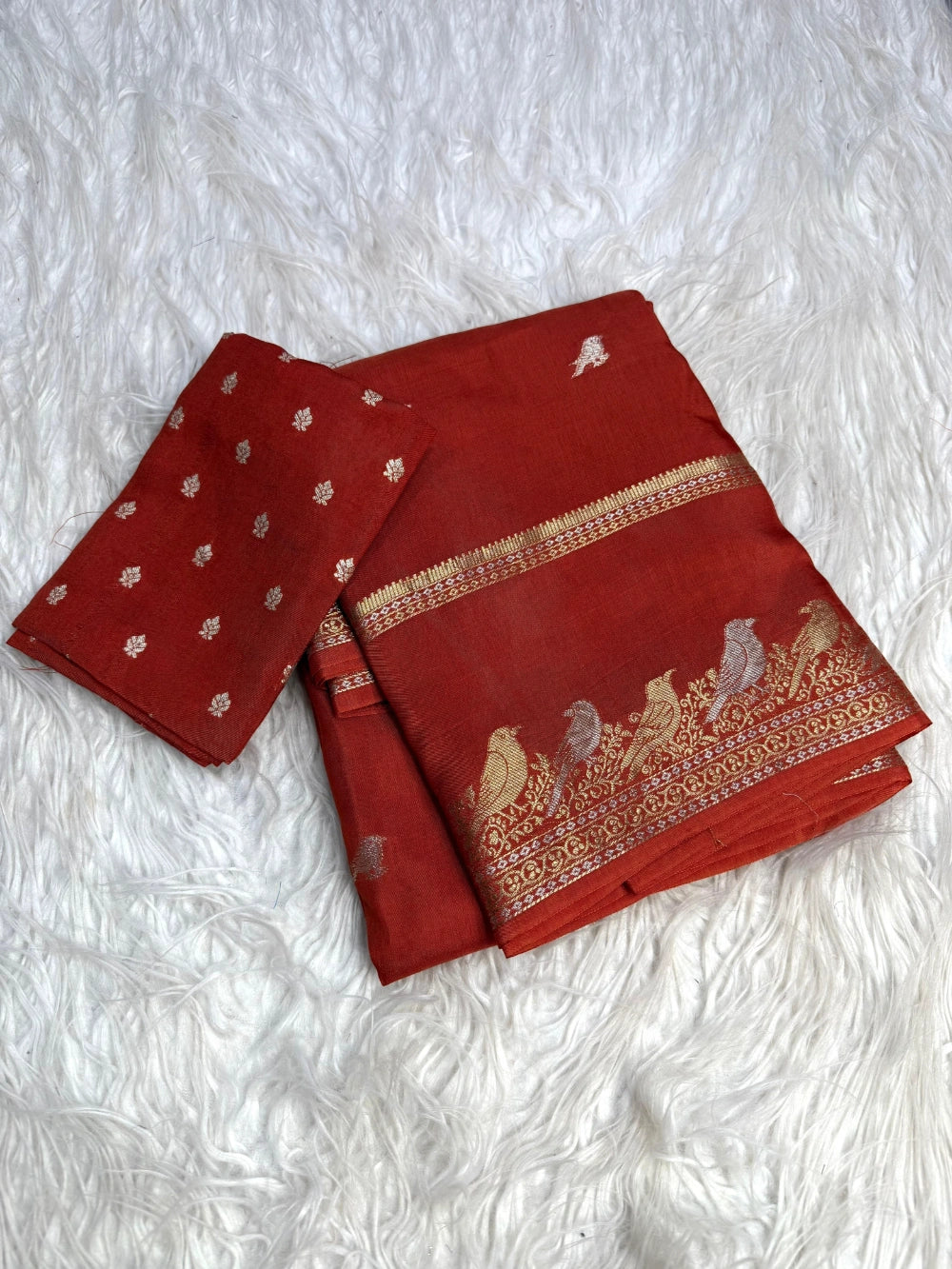 Pure Viscose Mango Saree with Parrot Figure Jacquard Zari Weave – Viscose Butti Blouse Included