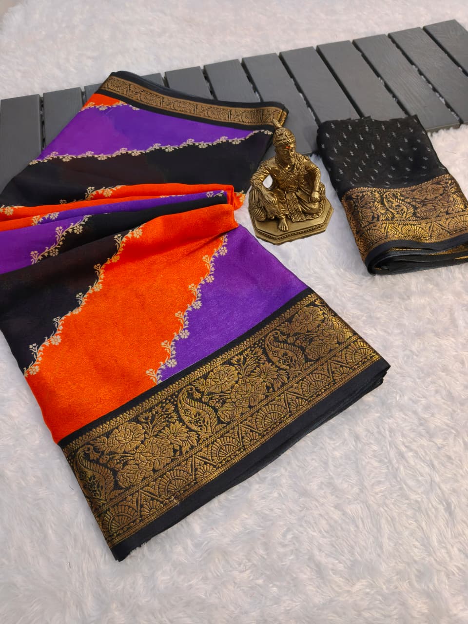 Marshmallow Blooming Rainbow Print Saree with Viscose Weave & Golden Jacquard Border – Matching Pallu & Blouse Piece Included