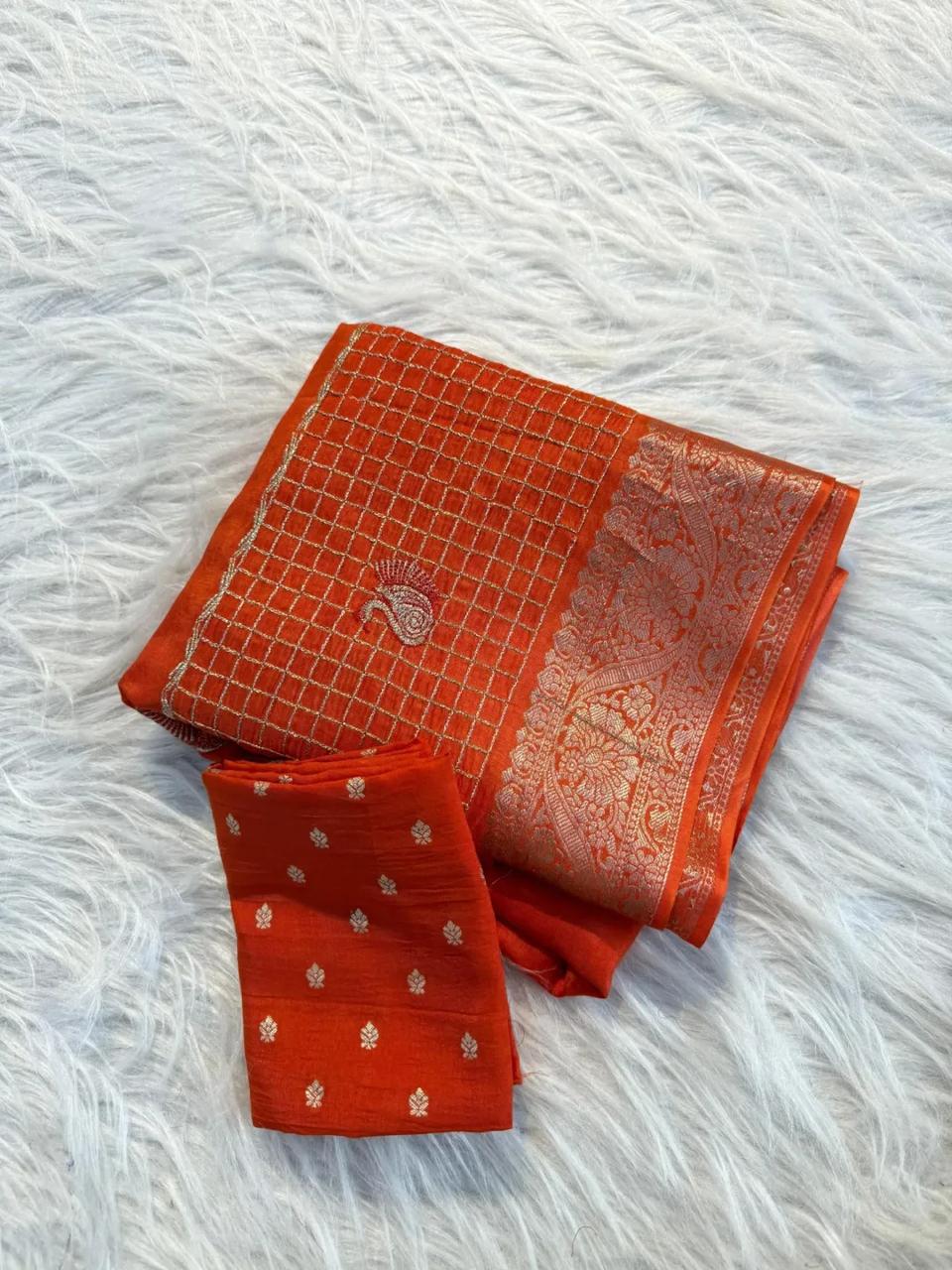 Pure Viscose Crape Silk Saree with Zari Peacock Motifs & Chex Weave – Viscose Butti Blouse Included