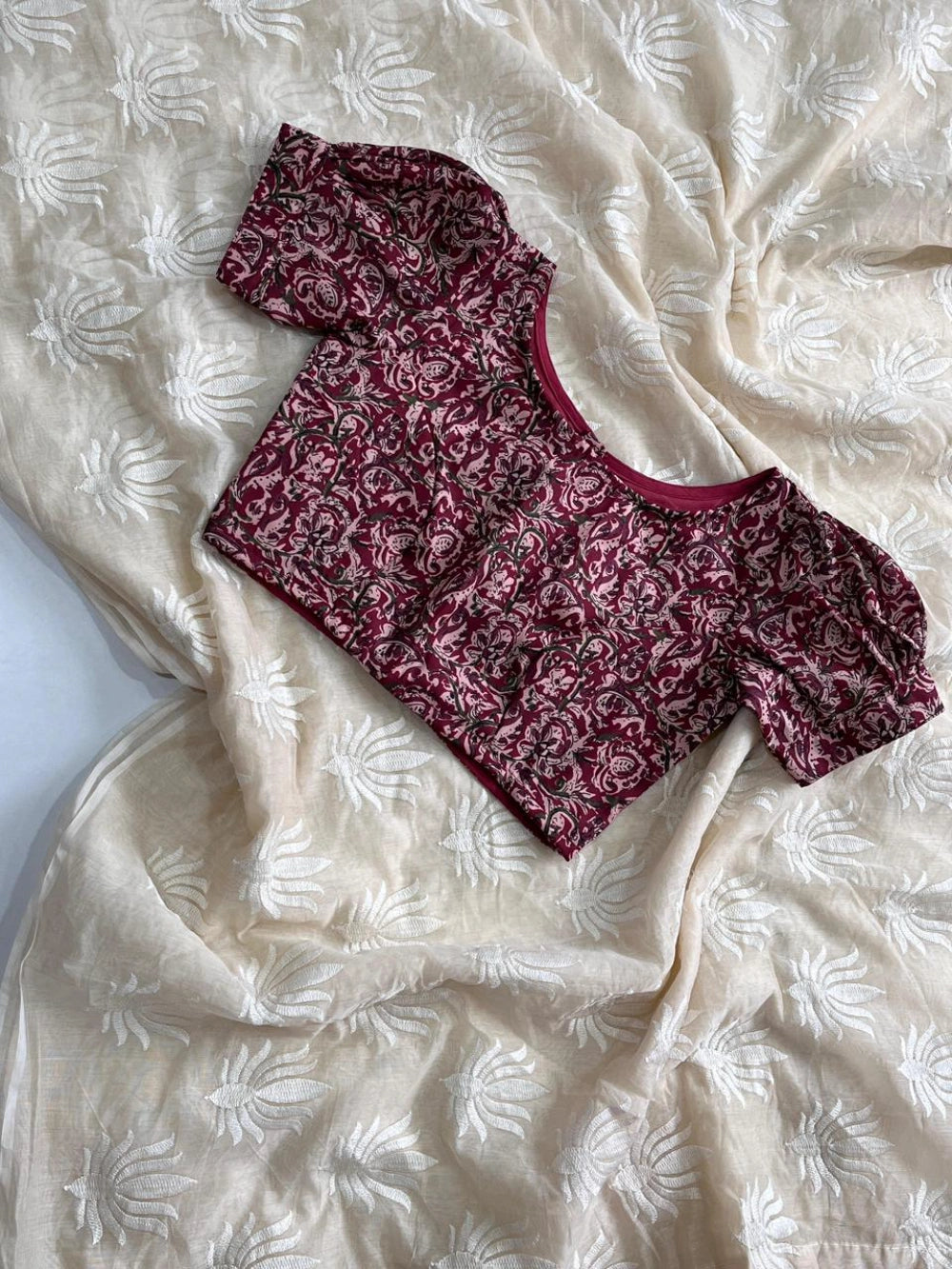 Premium Chanderi Saree with Off-White Multithread Work & Rich Cotton Tassels – Paired with Kalamkari Print Blouse