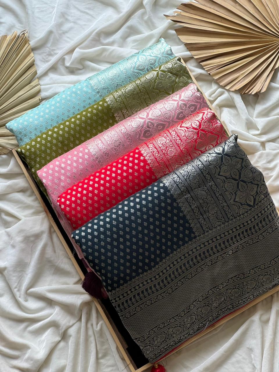 Exclusive Banarasi x Bandhani Saree – Premium Dyed Silk with Contrast Border & Designer Tassels