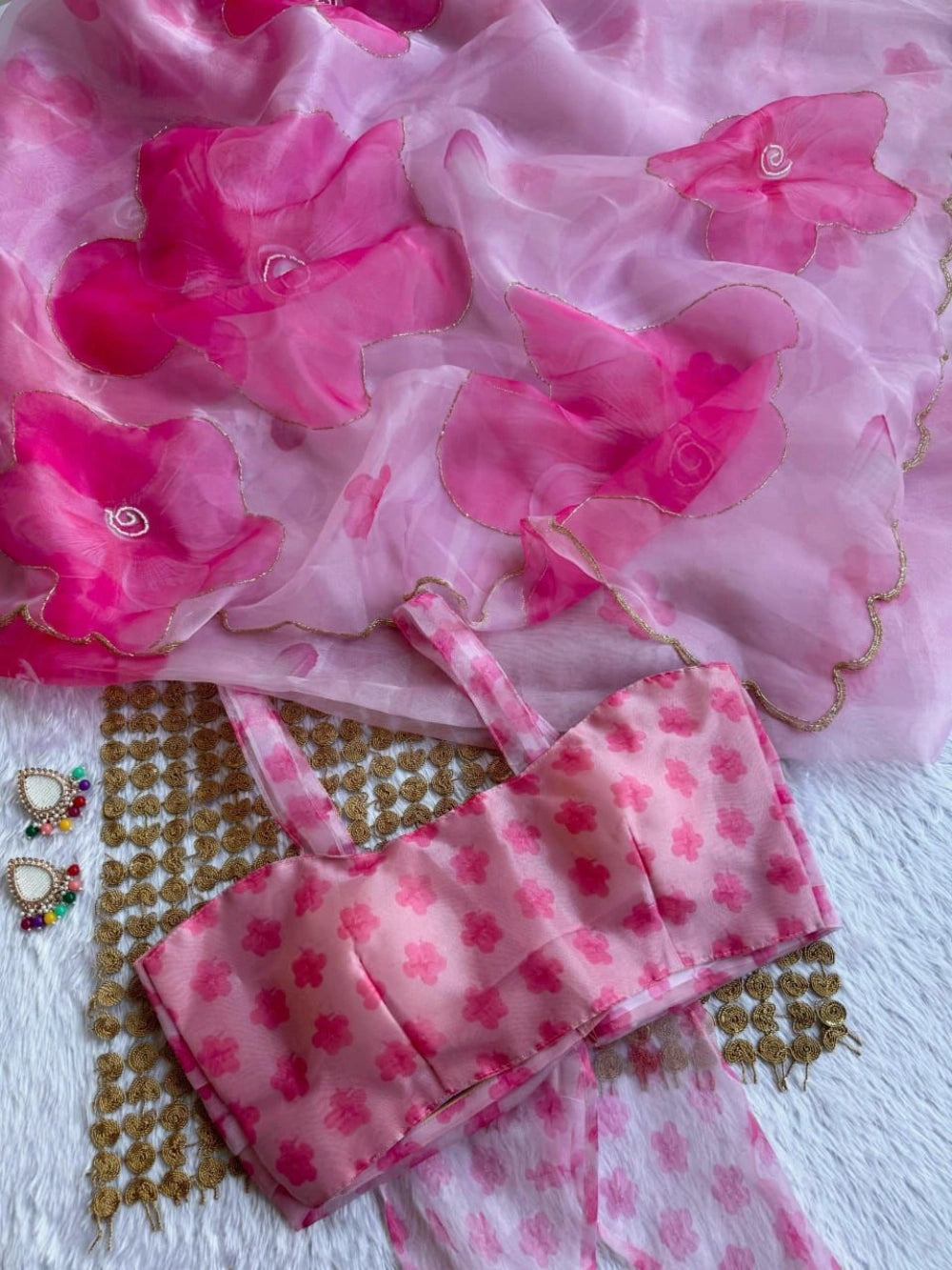 Exclusive Fancy Organza Saree – Digital Print with Full Handwork & Aarka Katdana Border