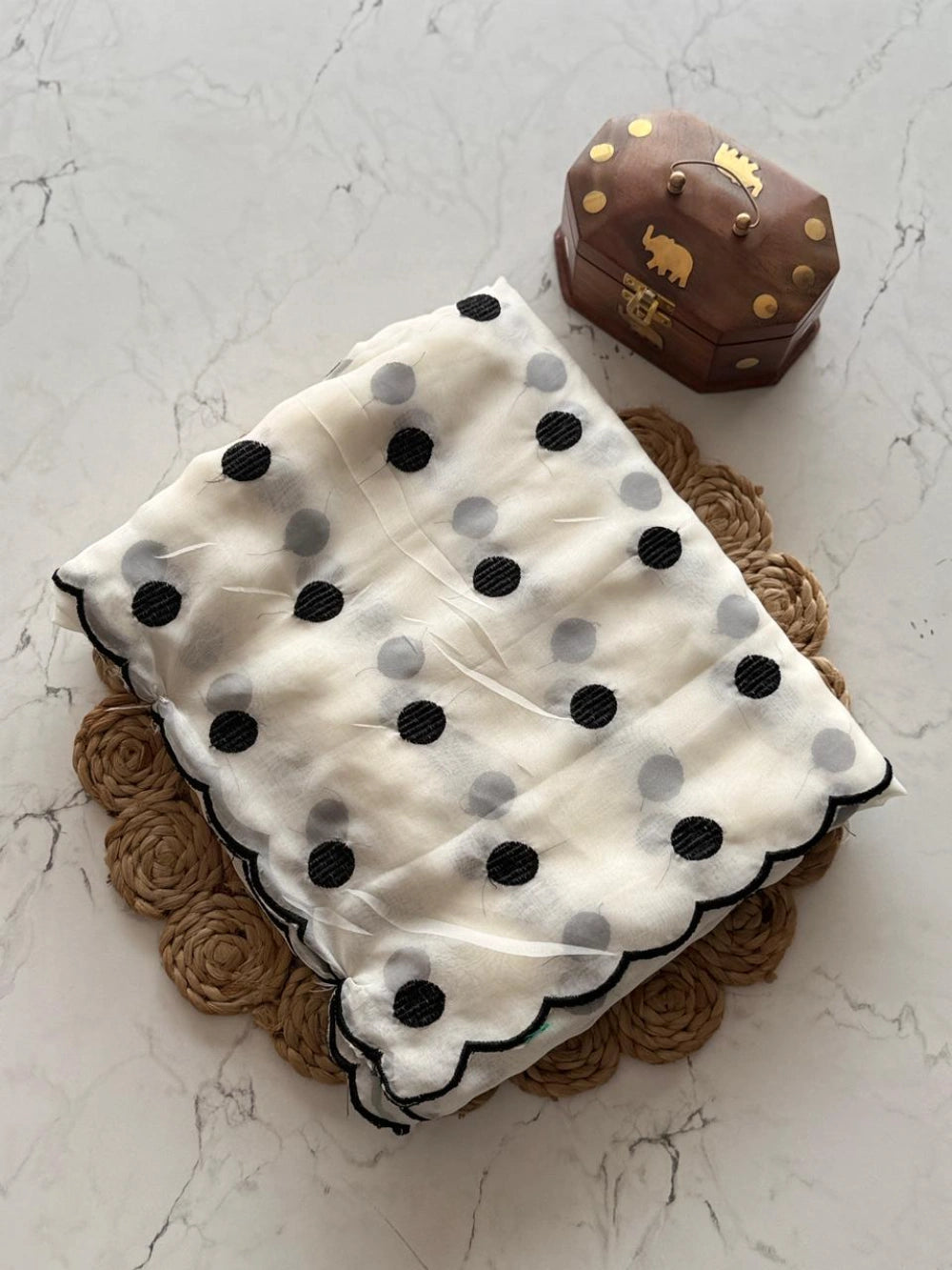 Premium Tebby Organza Saree with Polka Dot Thread Work & Scallop Border – Heavy Thread Work Blouse