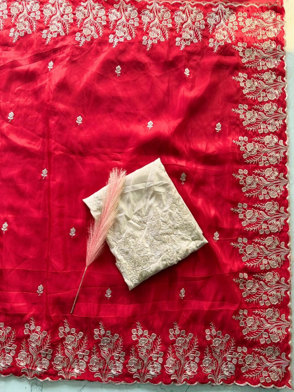 Premium Pure HO Silk Saree with Codding Work & Scallop Border – Contrast Blouse with Sleeve Work