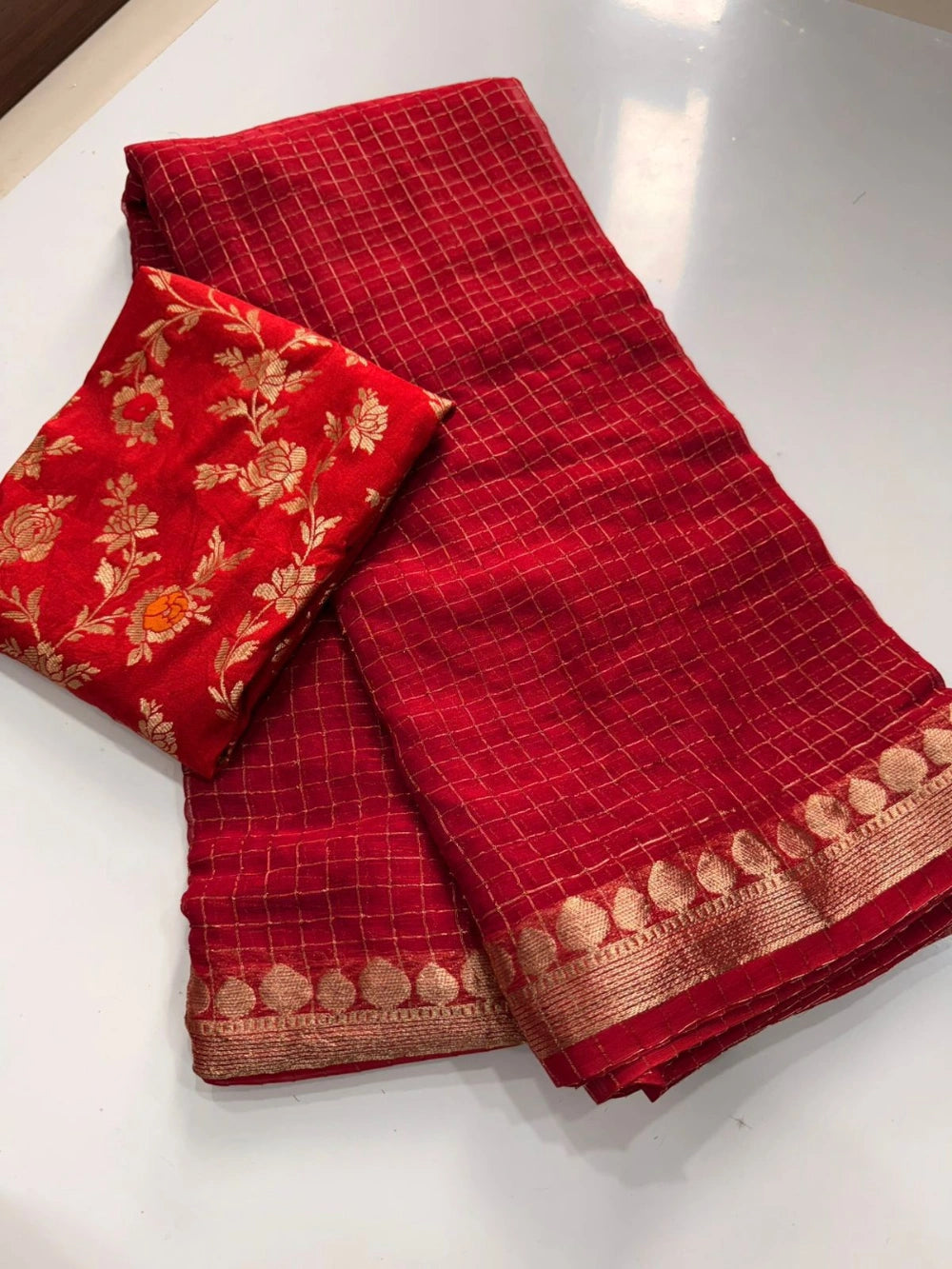 Premium Viscose Georgette Saree with Mina Blouse