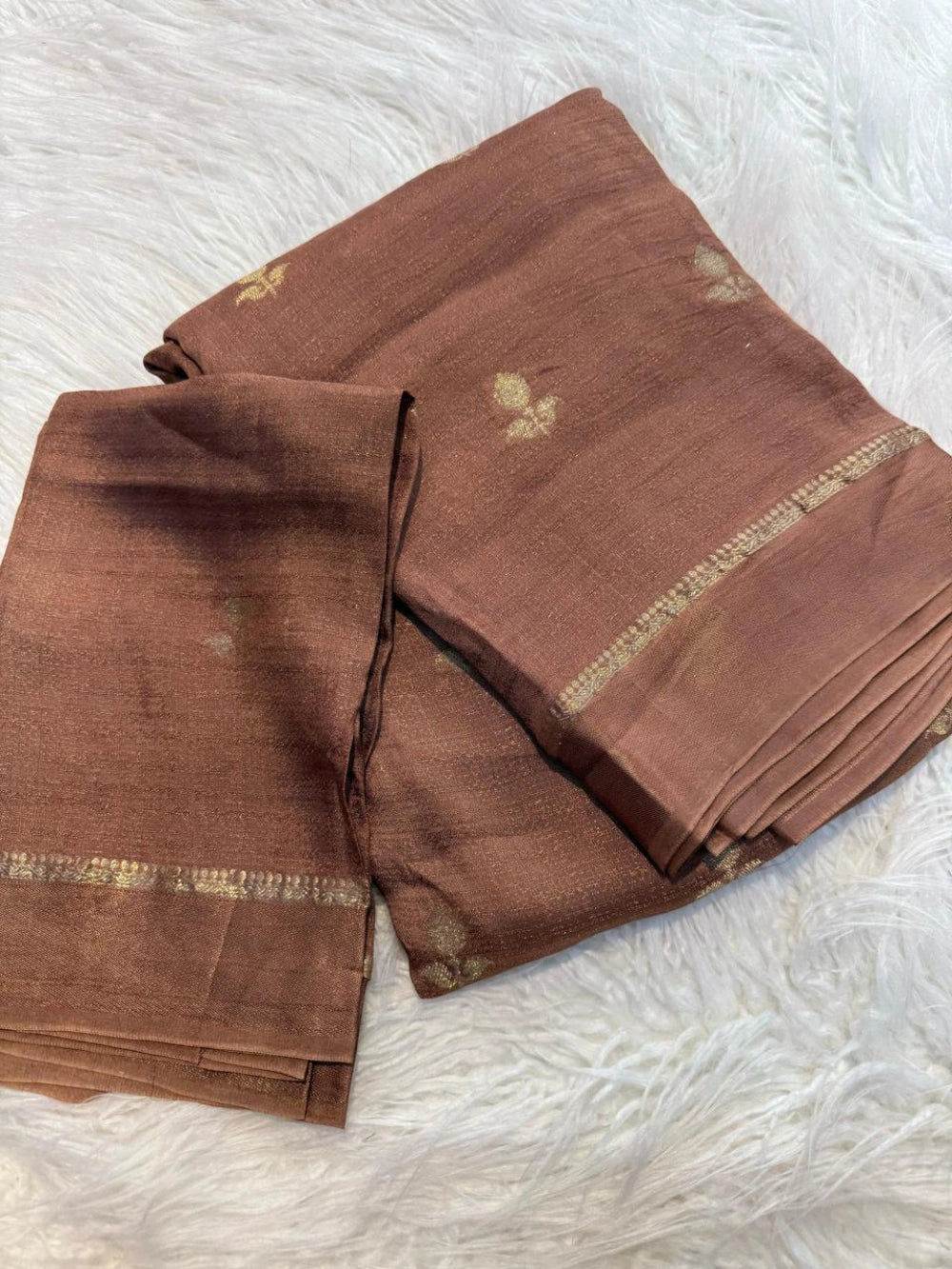 Premium Pure Viscose Khadi Silk Saree with Satin Border & Jacquard Leaf Design – Running Blouse