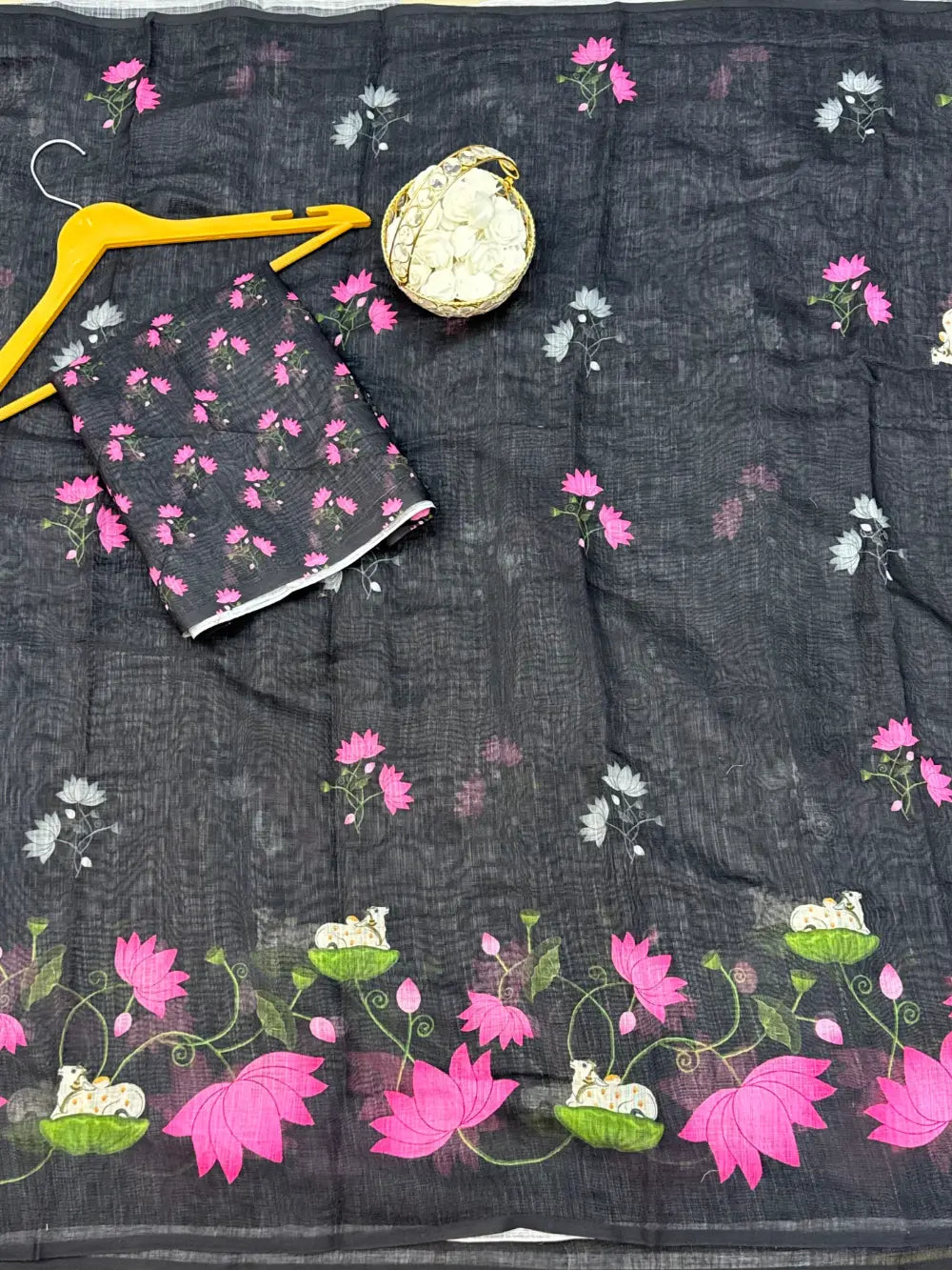 Premium Pichwai Linen Saree with All‑Over Digital Print & Coordinated Blouse
