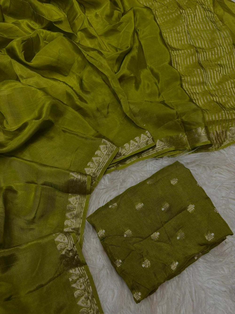 Premium Viscose Georgette Saree with Coordinated Russian Jacquard Blouse