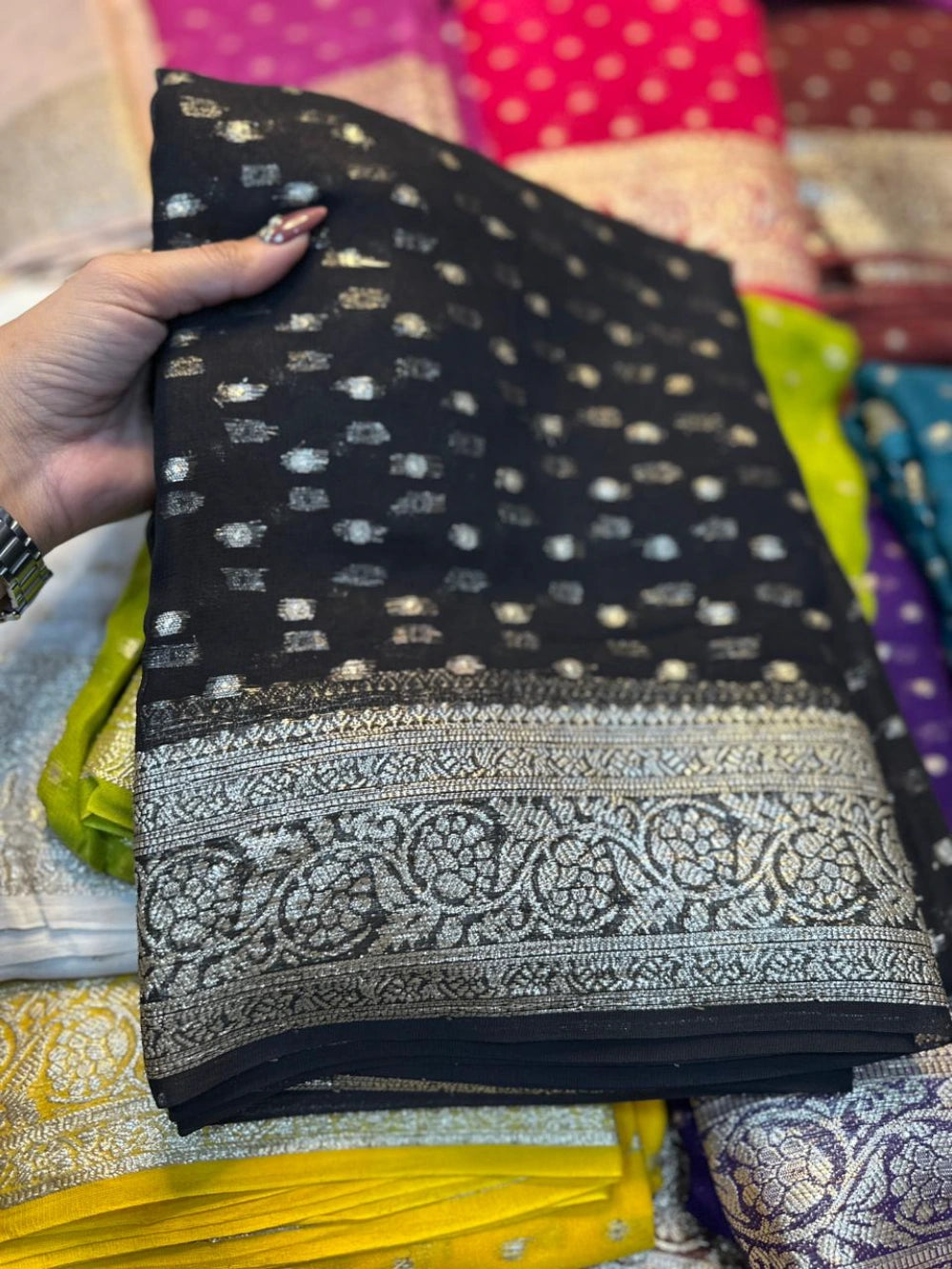 Premium Viscose Georgette Saree with Running Viscose Blouse