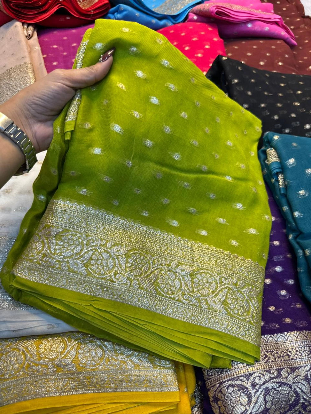 Premium Viscose Georgette Saree with Running Viscose Blouse