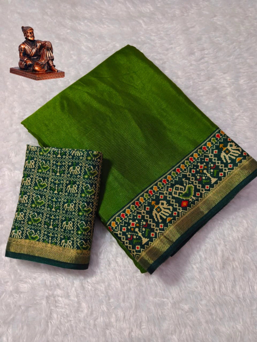 Saree Fabric: Heavy  blooming mull mull cotton saree with ajrakh patola print on allover saree with PERFECTLY MATCHED blouse piece and pallu attached mayura gold border