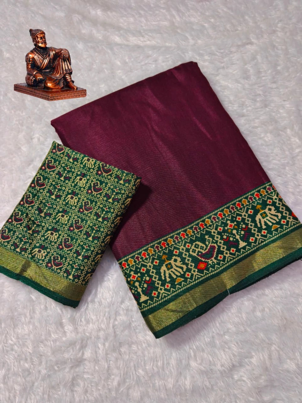 Saree Fabric: Heavy  blooming mull mull cotton saree with ajrakh patola print on allover saree with PERFECTLY MATCHED blouse piece and pallu attached mayura gold border