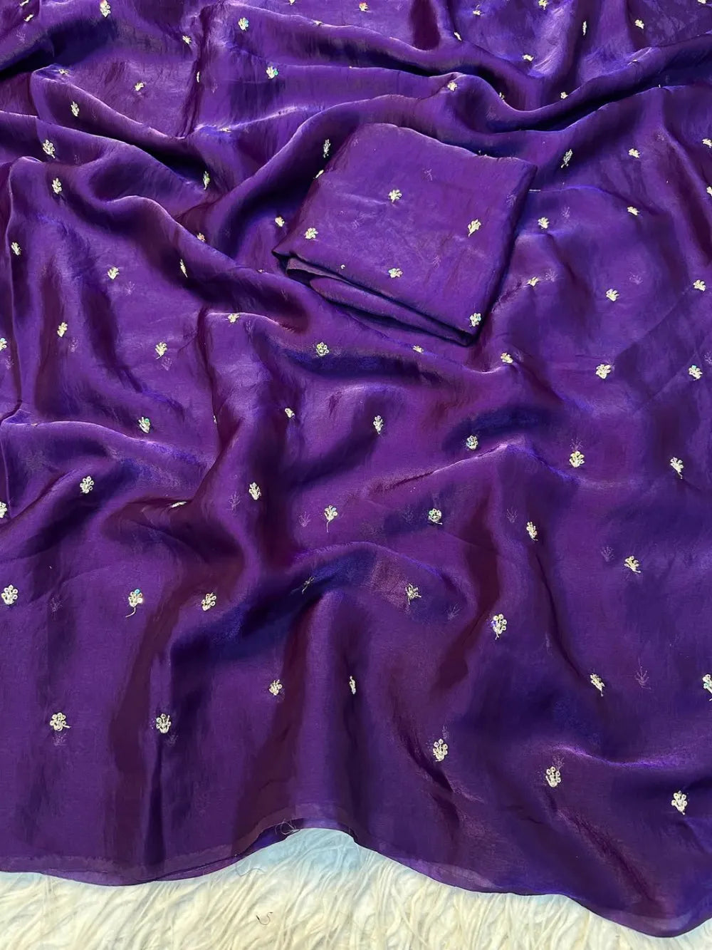 Fendy Satin Dual Shaded Saree with Zari & Sequins Floral Butti – Running Blouse Work