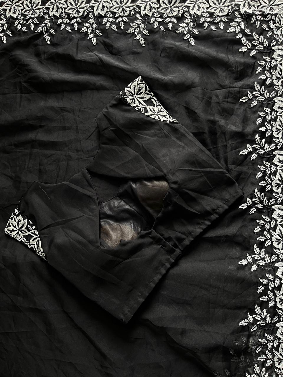 Exclusive Premium Tabi Silk Saree with White Thread Work & Scalloped Border – Organza Tebby Blouse