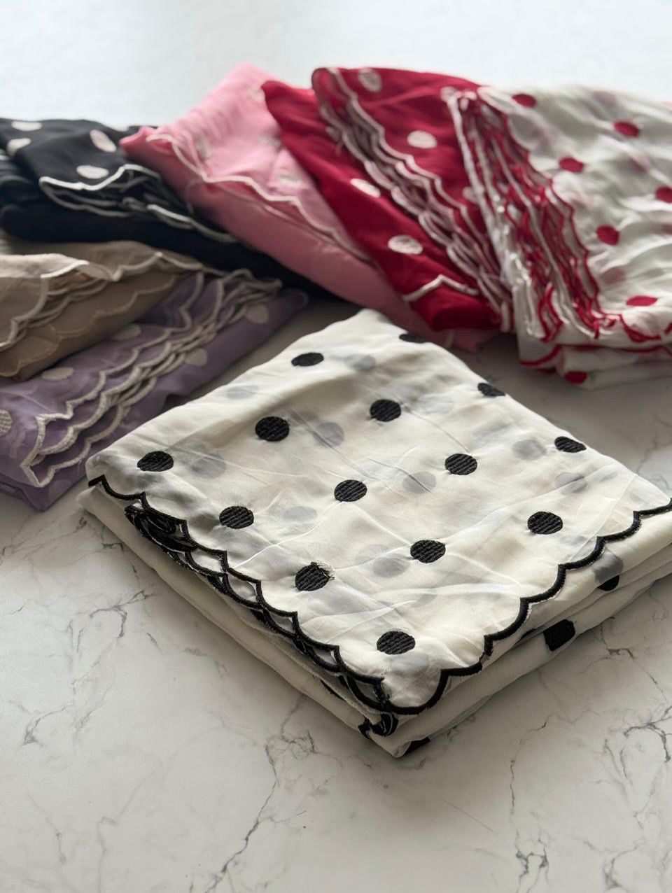 Premium Tebby Organza Saree with Polka Dot Thread Work & Scalloped Border – Heavy Blouse Work