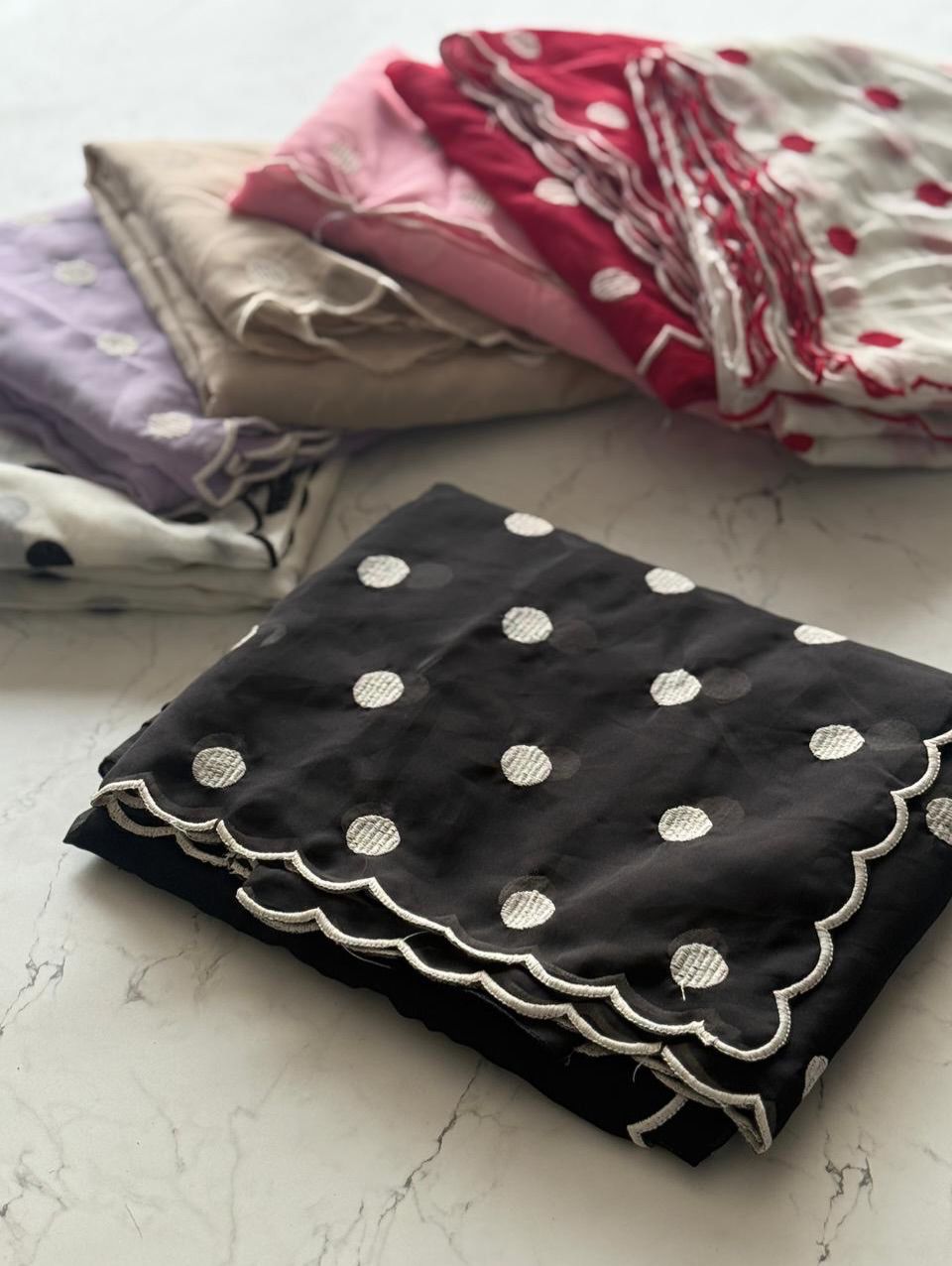 Premium Tebby Organza Saree with Polka Dot Thread Work & Scalloped Border – Heavy Blouse Work