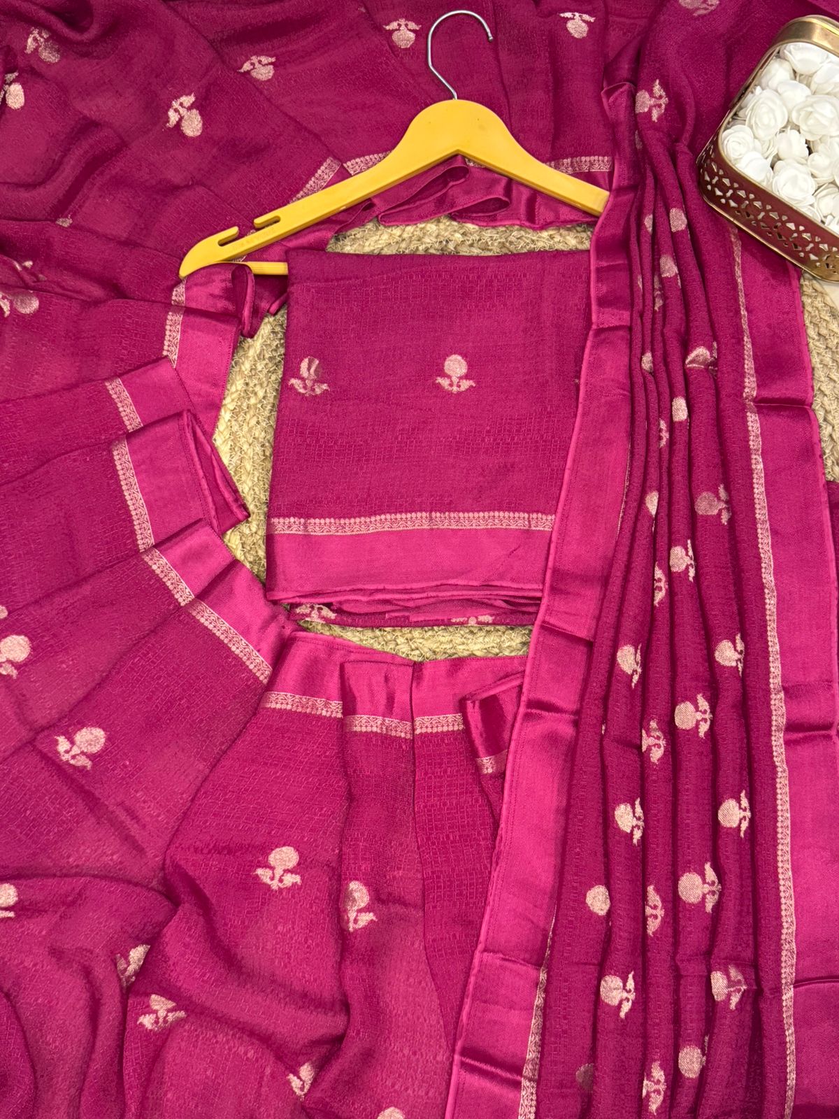Premium Pure Viscose Khadi Silk Saree with Satin Border & Jacquard Leaf Design – Running Blouse